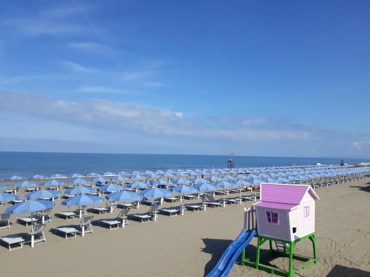 Alberto Quadrilocale A Soli 150M Dal Mare 마리나 디 카스타녜토 카르두치 외부 사진